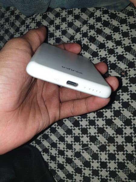 infinix wireless charging original 0