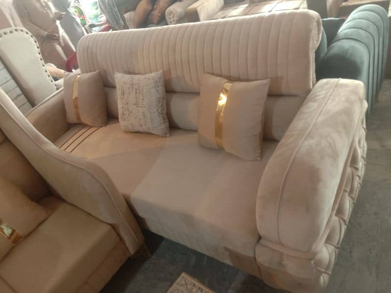 new disingn sofa set. 6