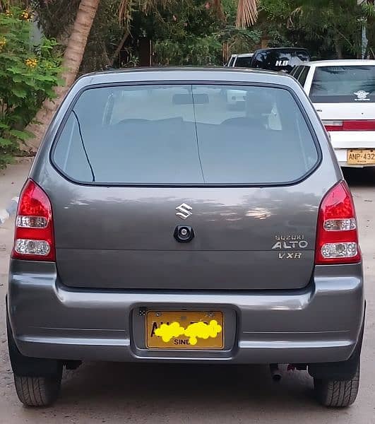 Suzuki Alto 2011 3