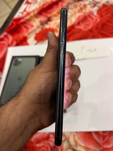 iphone 11 Pro Max PTA Approved 6