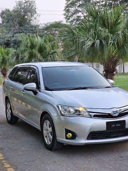 Toyota Corolla Fielder Hybrid 2014/17 7