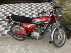 Honda 125 red Color