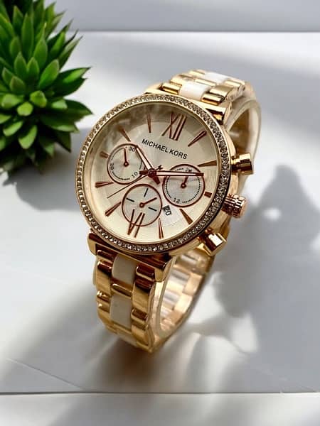 Ladies watch 0