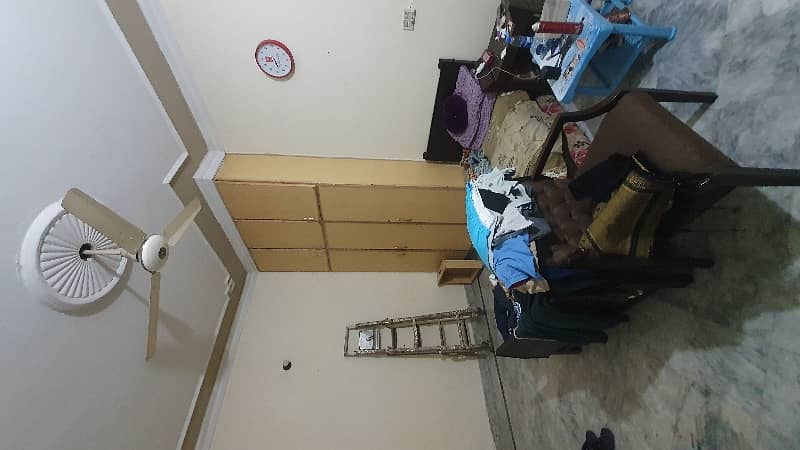 Bachelors Option 6 Marla 2. bed Lower Portion Garage Available For Rent Johar Town B2 3