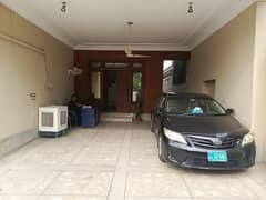 01 KANAL COMMERCIAL SINGLE STORY FOR RENT IN JOHAR TOWN LAHORE 0