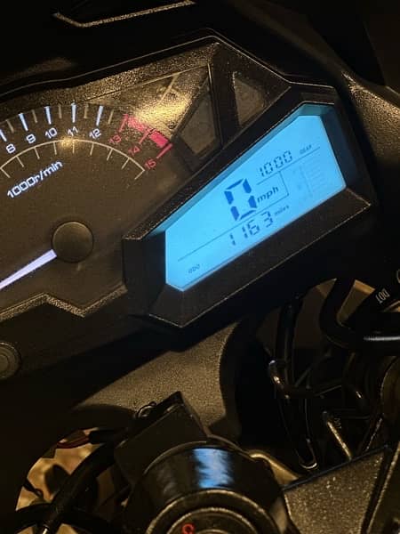 kawasaki ninja zx10r 350cc ( double cylinder ) 5