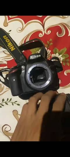 NIKON