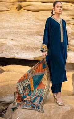 women's Unstitched Lawn suit