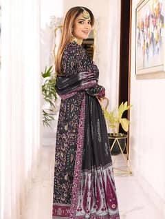 3Pcs Women Unstiched khaddar Printed suit