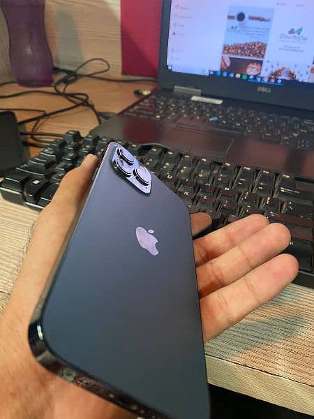 iPhone 12 pro max 1