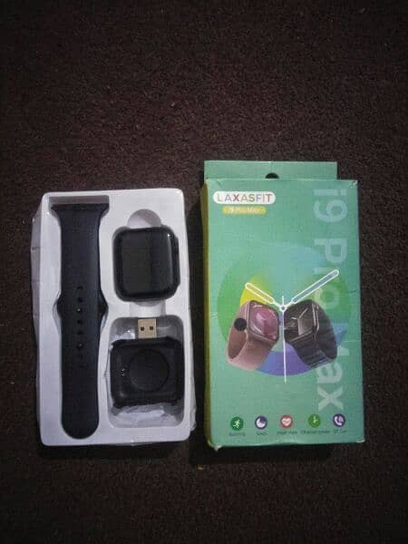 New i 9 pro max watch for sale 10 by 10 condition only 3 weeks used 3