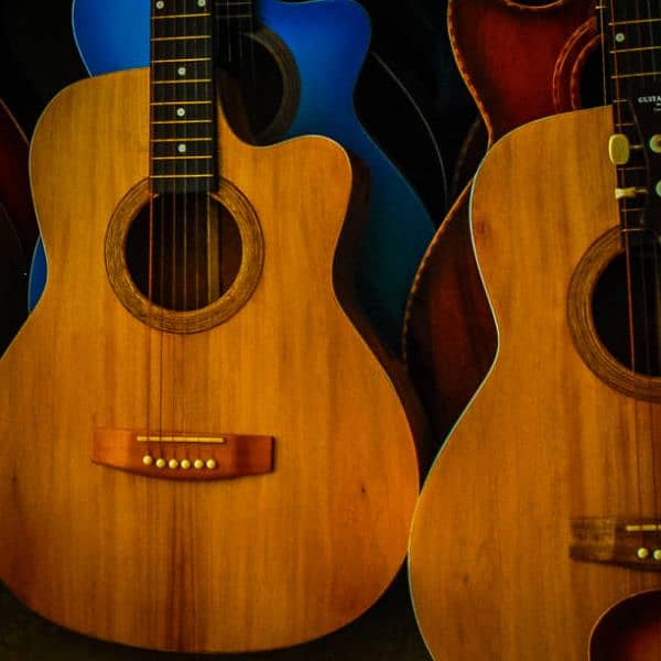 begginer guitars, guitar shops in lahore, acoustic guitar 5