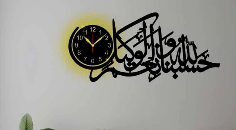 All Types of Wall Clock Designs are available Under 999 11