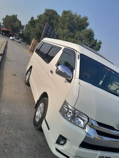 Toyota Hiace 2011   13 registr hai 6