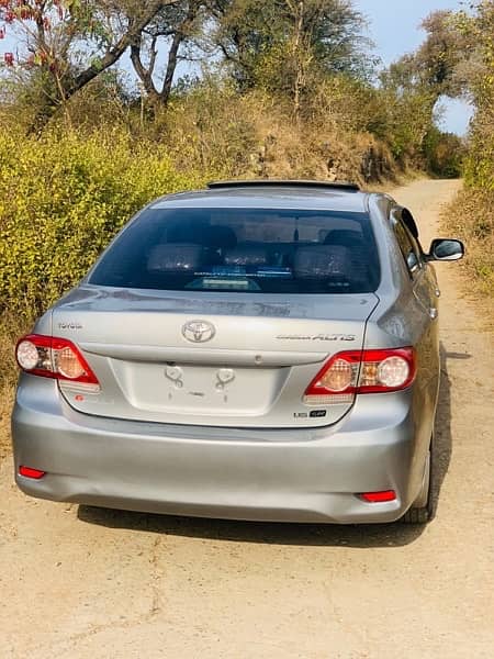 Toyota Corolla Altis sr2013 3