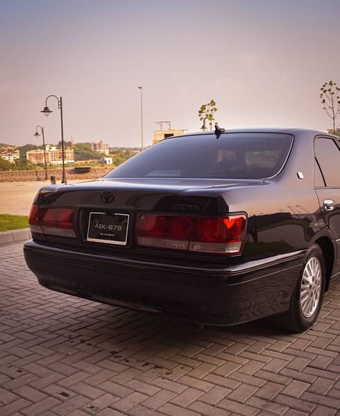 Toyota Crown 2000 15