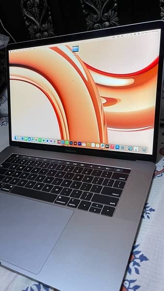 Macbook Pro 2018 15inch 5