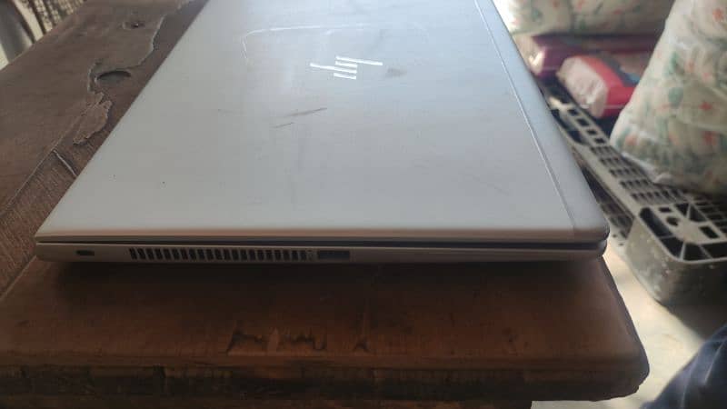 HP ELITE BOOK 830 G5 i5 7 GENERATION 1