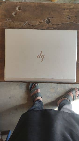 HP ELITE BOOK 830 G5 i5 7 GENERATION 2