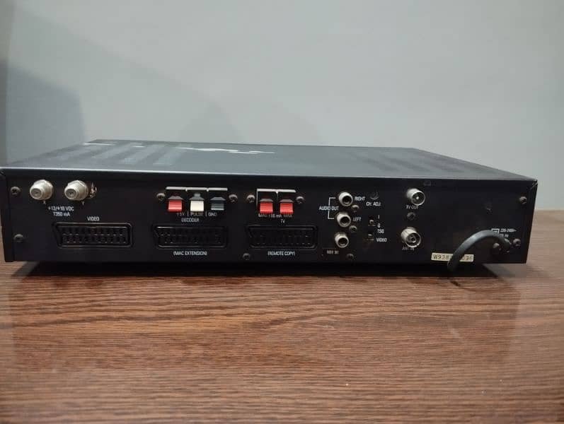 WINERSAT Stereo Satellite/Dish Receiver 1