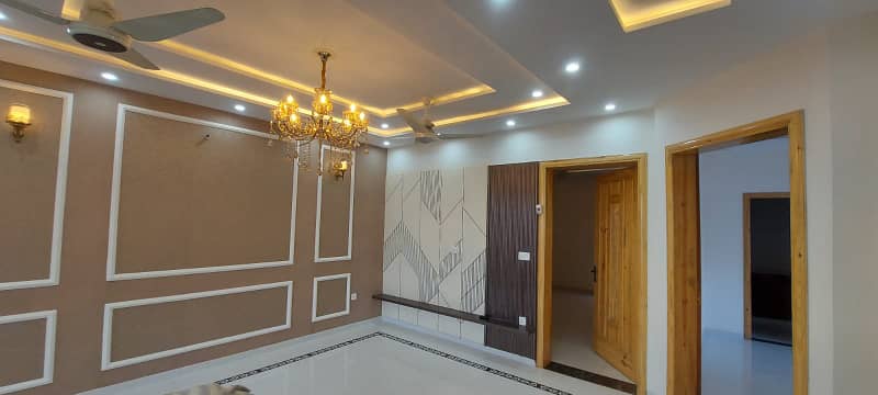 Brand New 10 Marla House For Rent In Tulip Block Sector C Bahria Town Lahore 0