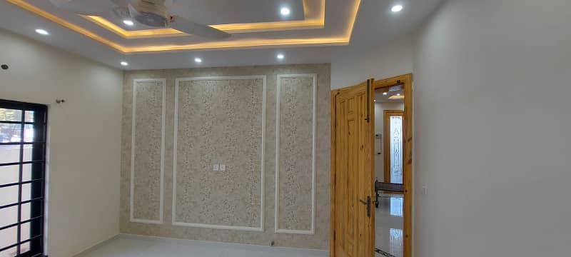 Brand New 10 Marla House For Rent In Tulip Block Sector C Bahria Town Lahore 23