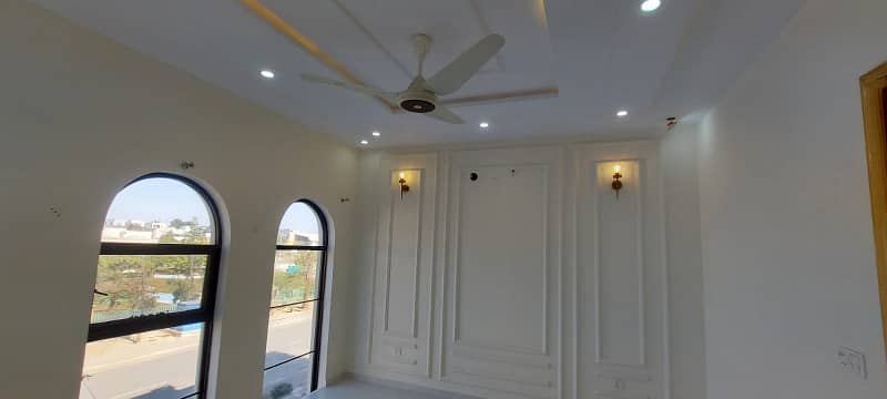 Brand New 10 Marla House For Rent In Tulip Block Sector C Bahria Town Lahore 25