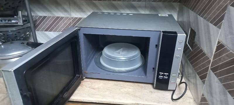 microwave and grill Oven 4