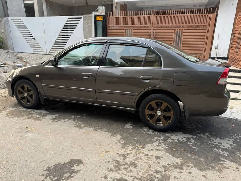 Honda Civic VTi 2004 3