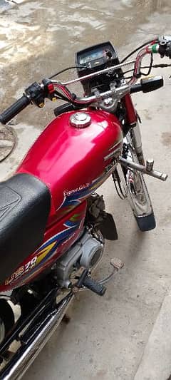 Documents completed , Bilkul new Condition United Motorcycle for sale.