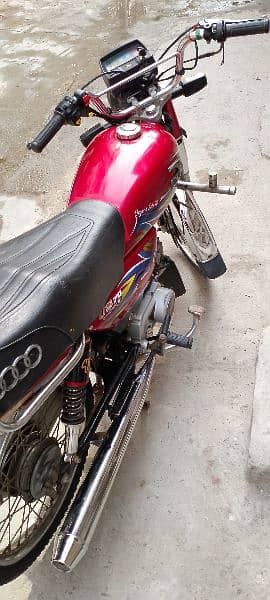 Documents completed , Bilkul new Condition United Motorcycle for sale. 8