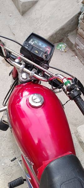 Documents completed , Bilkul new Condition United Motorcycle for sale. 11