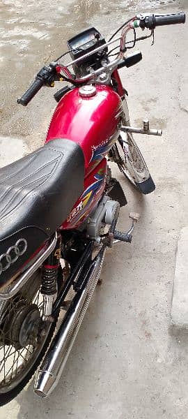 Documents completed , Bilkul new Condition United Motorcycle for sale. 16