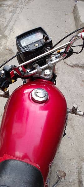 Documents completed , Bilkul new Condition United Motorcycle for sale. 19