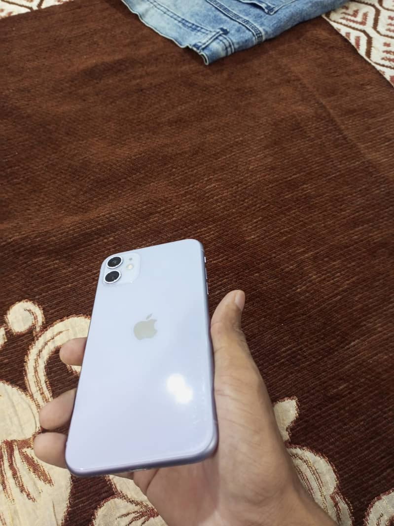 iPhone 11 - Excellent Condition (Non PTA JV) - 60K 2