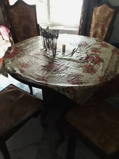 dining table with 5 chair