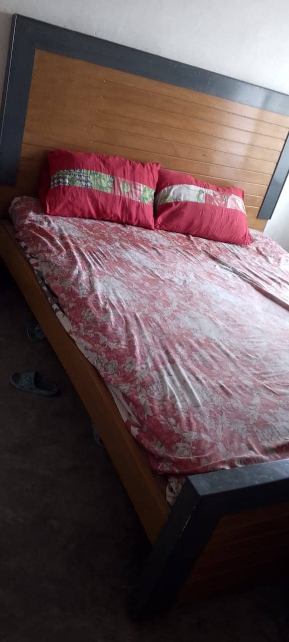 Double bed for sale contact on 03145117757 1