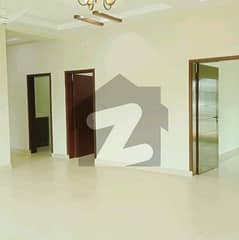 Flat Of 10 Marla Available For Sale In Askari 11 - Sector B Apartments 0