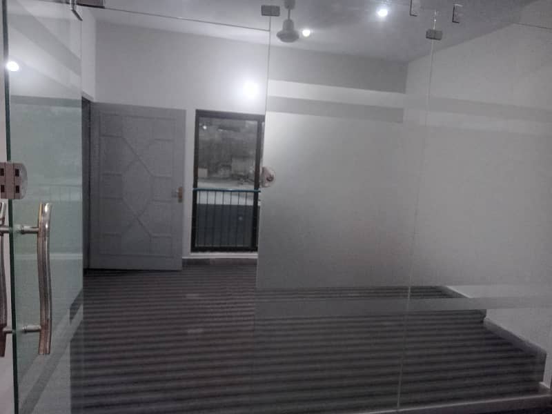 1 Kanal 3 Bedrooms Separate Upper Portion In Cantt 16