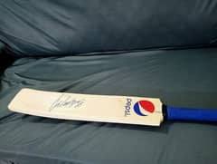 Babar azam signature bat for sale + shahen afridi signature Hard Bowl.