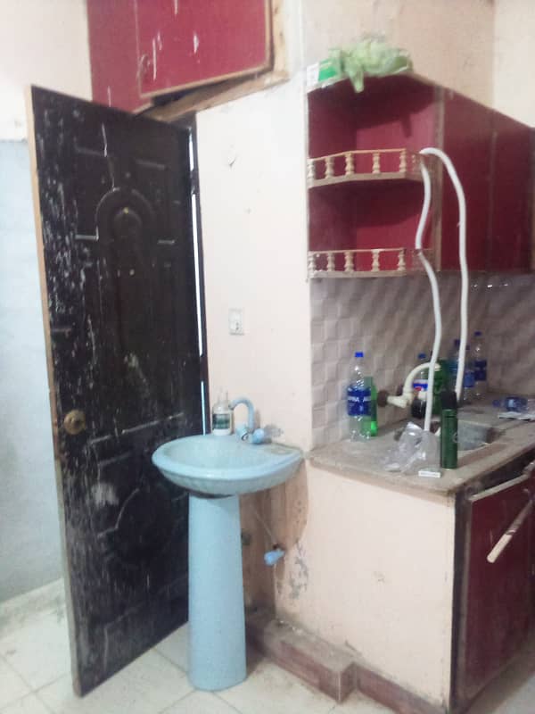 1 room 1 lounge for rent bachelor or family korangi 5