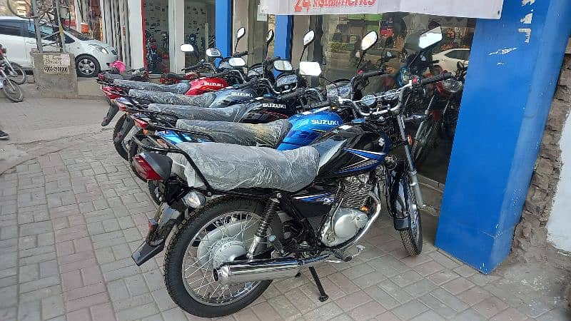 SUZUKI GS 150 1