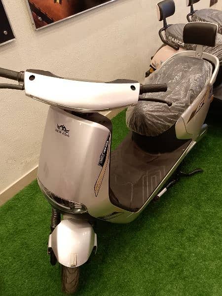 Ramza G-7 Pro Electric Scooty 2025 Model Unregistered 3