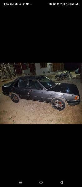 Nissan Sunny 1989 3