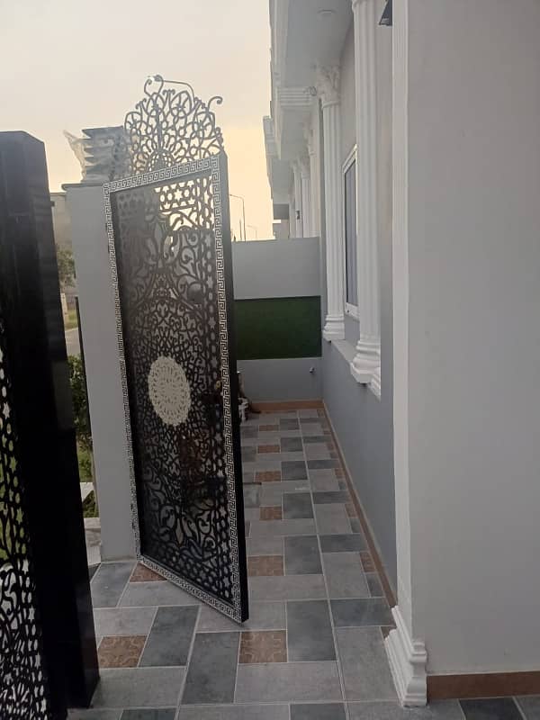 5 Marla Brand New Elegant House Is Ready For Sale In Park View City Platinum Block Lahore 6