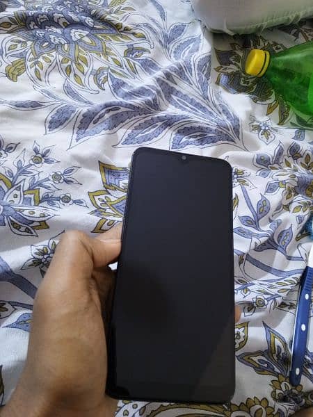 Samsung Galaxy A30s selling 1