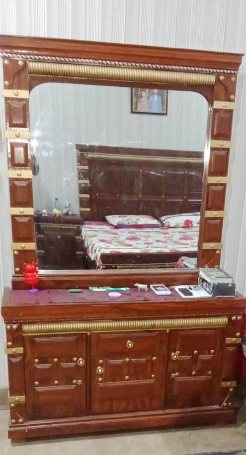 Used Furniture For Sale Jumboo Size 4*4 without matress foam 3