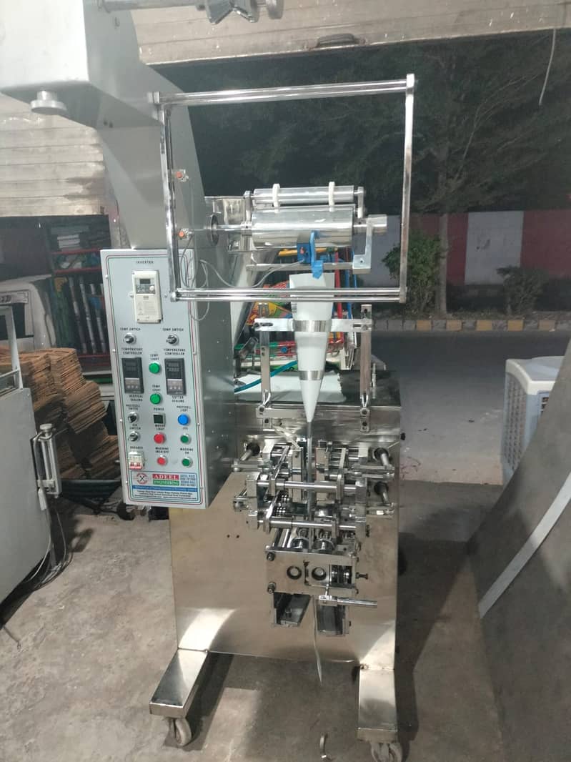 Automatic Packing Machine for Surf,Slanti ,dryer and fryer Juice 5