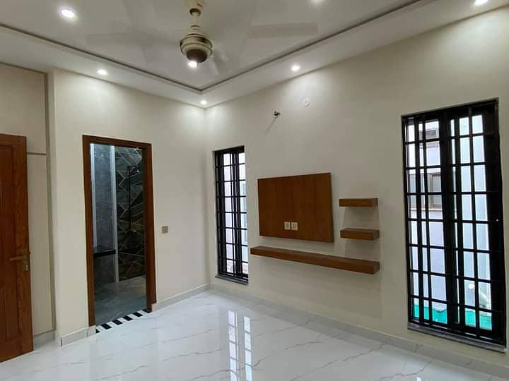 5 Marla House Available For Rent In Block AA Sector D Bahria Town Lahore 6