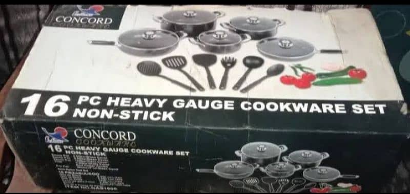 This is a 16 piece non stick heavy gauge cookware set 0